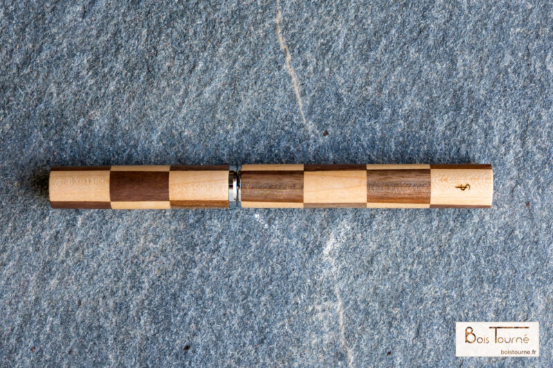 STYLO ROLLER CHROMÉ – NOYER US / ERABLE SYCOMORE – Image 2