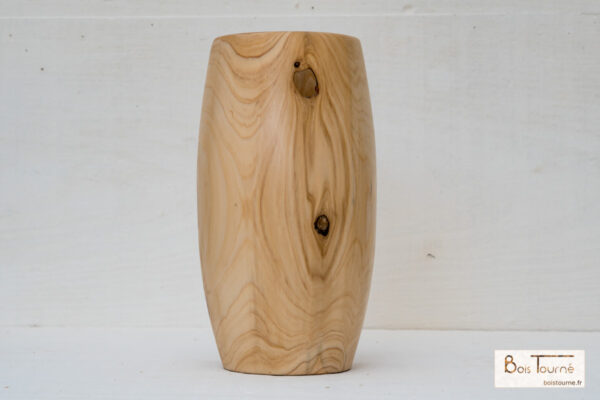 VASE EN THUYA