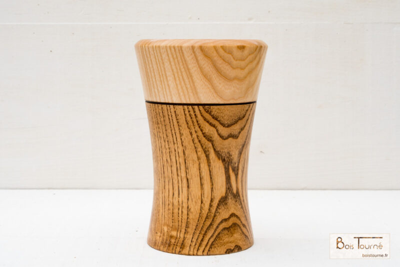 VASE EN FRÊNE