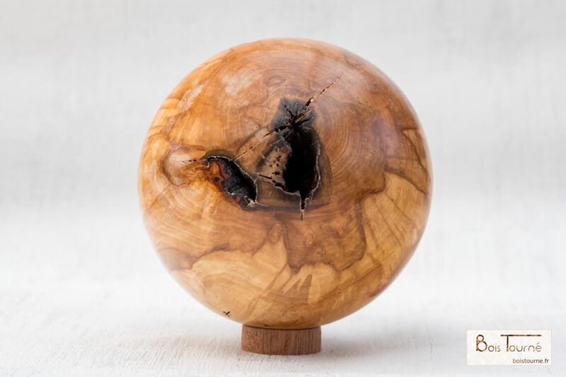 SPHÈRE EN BOULEAU ÉCHAUFFÉ – Image 2