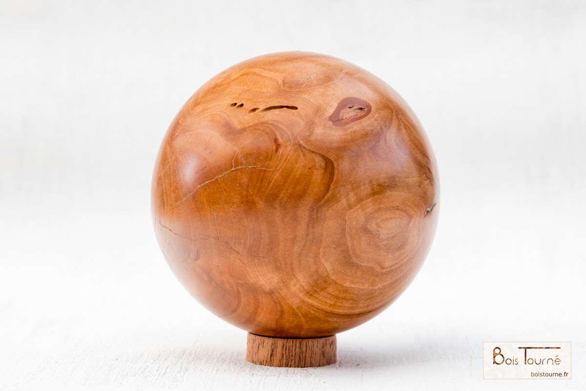 SPHÈRE EN POIRIER – Image 2