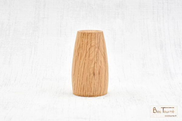 VASE EN CHÊNE MOUCHETÉ