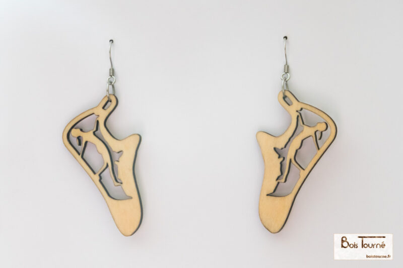 BOUCLES D'OREILLES N° 5 - CHAUSSONS D'ESCALADE