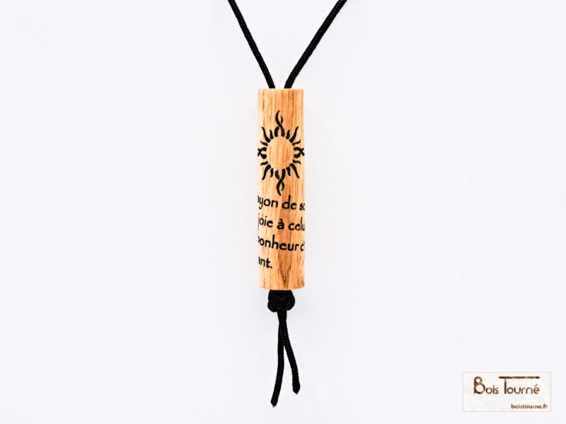 PENDENTIF CYLINDRIQUE GRAVÉ – Image 3