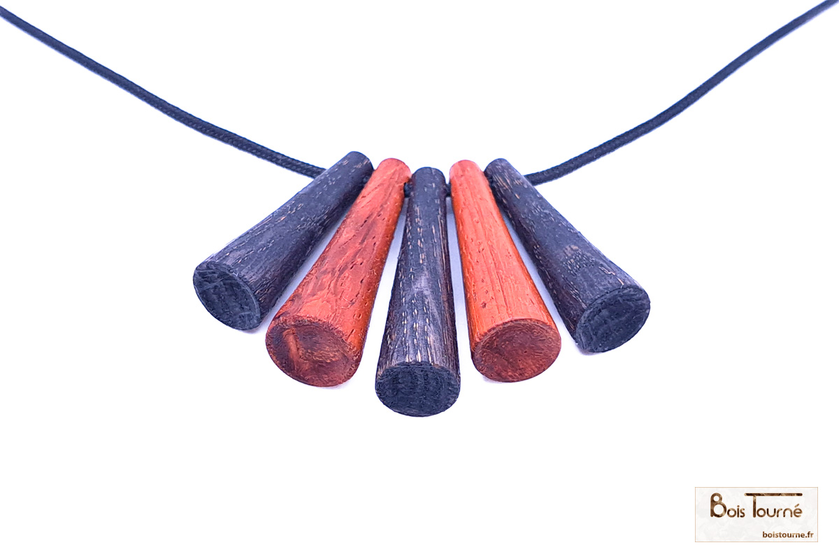 COLLIER 5 PERLES: CHÊNE ET PADOUK – Image 2