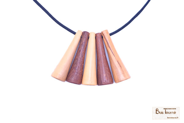 COLLIER 5 PERLES : BUIS ET AZOBÉ