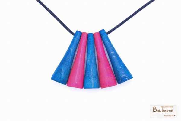 COLLIER 5 PERLES EN HÊTRE TEINTÉ: BLEU / MAGENTA