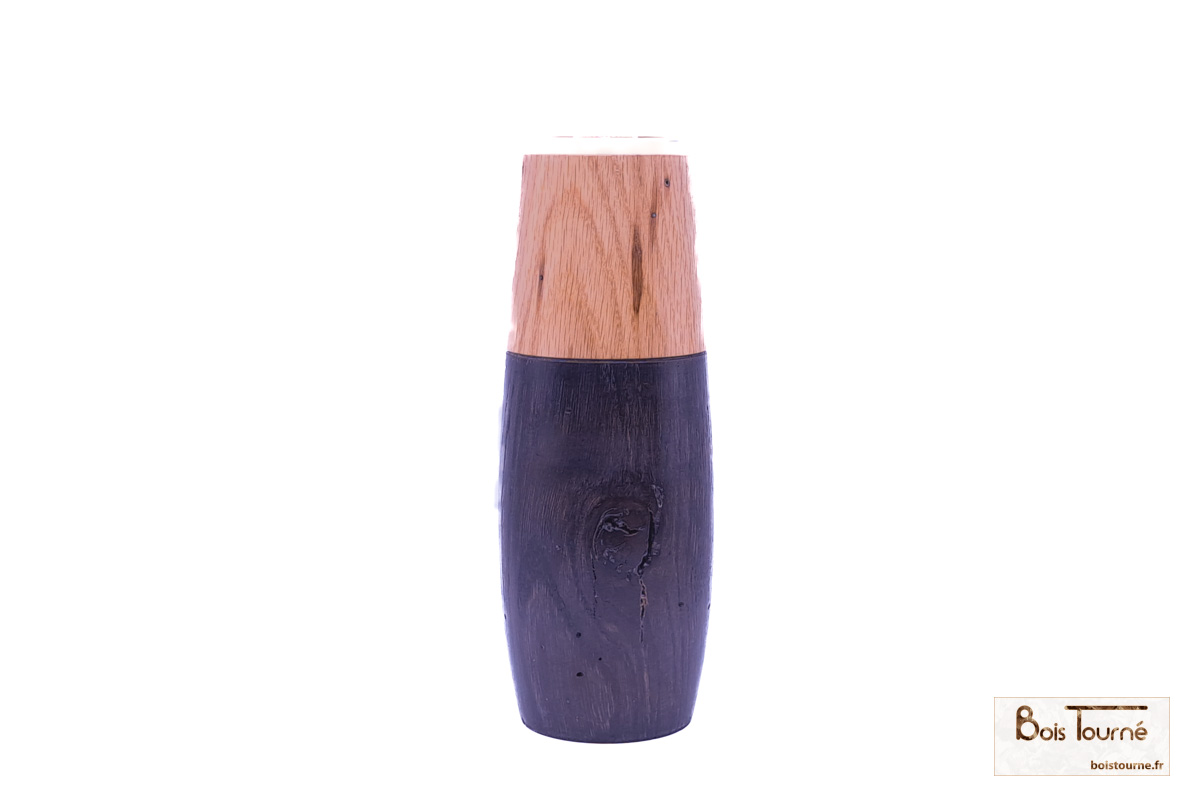 VASE EN CHÊNE MI-TEINTÉ